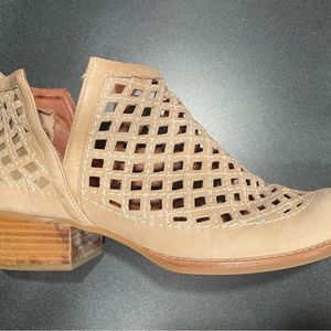 Jeffrey Campbell Laser Cut boots, Size 10